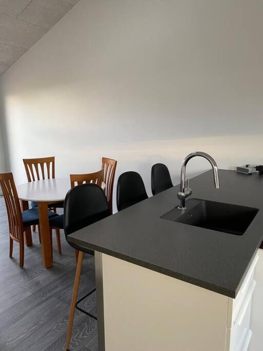 Fin Ny Moderniseret Lejlighed I Skagen. Extérieur photo
